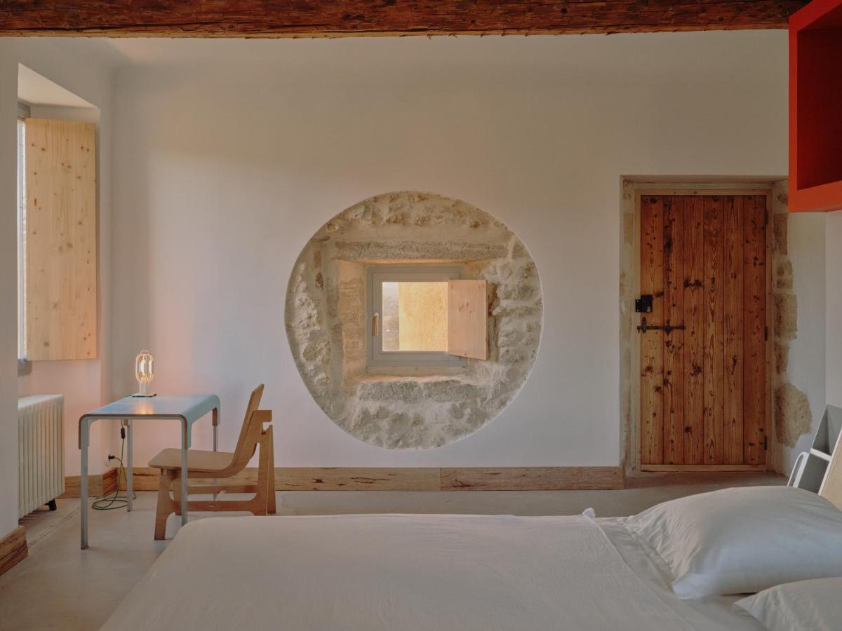 Domaine La Ferme Hi Bride Bed & Breakfast Villelaure Exterior photo