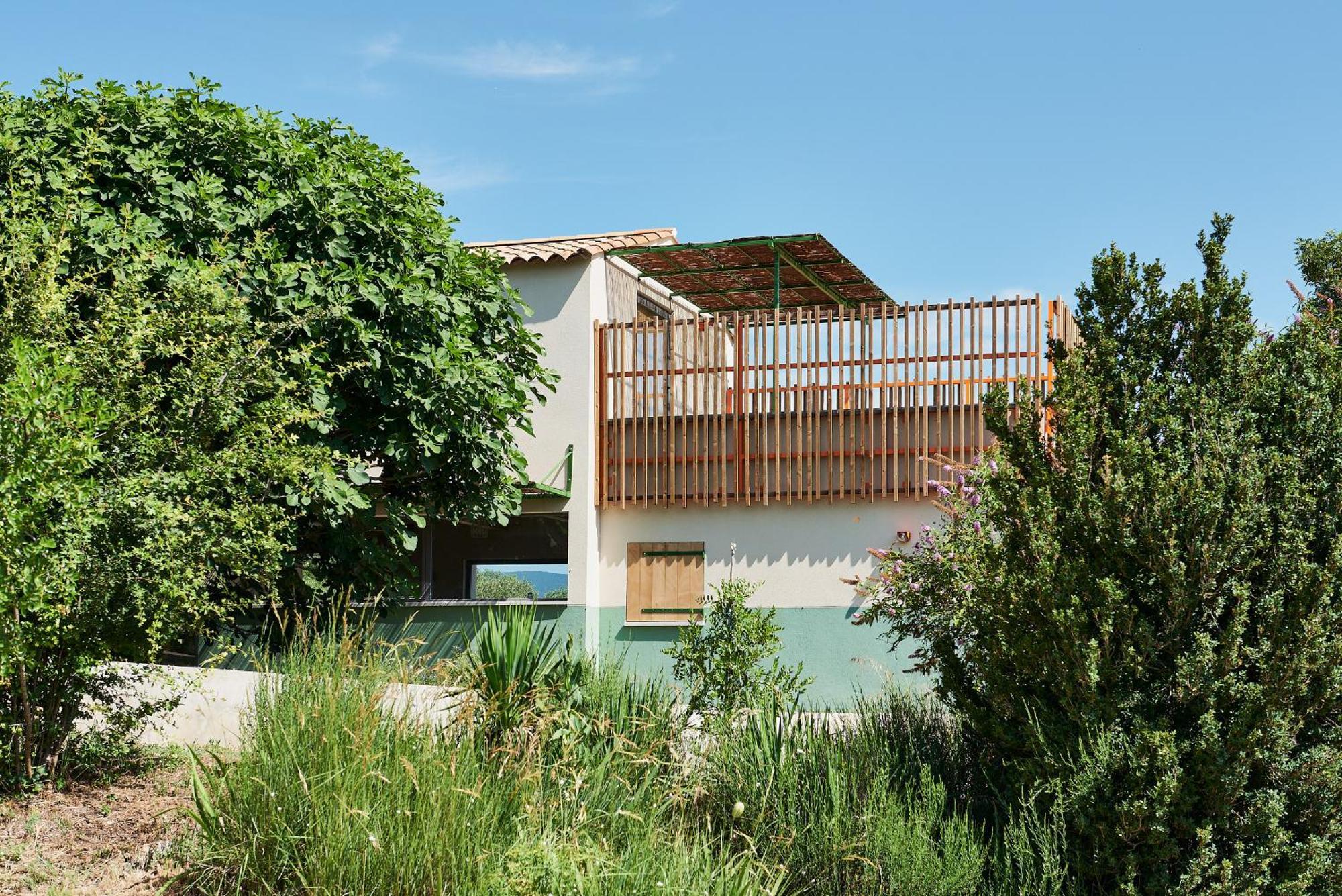 Domaine La Ferme Hi Bride Bed & Breakfast Villelaure Exterior photo